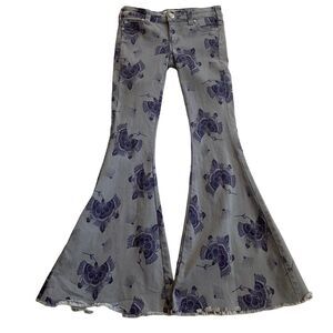 Free People We The Free Floral Print Bell Bottom Jeans Gray Size 24
